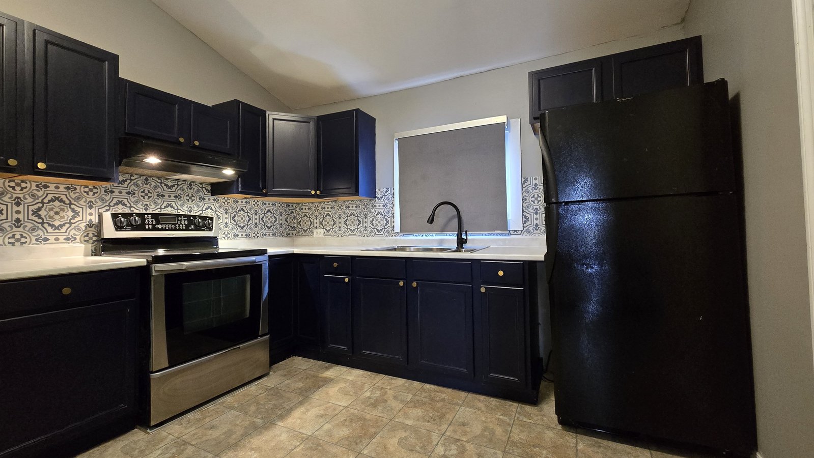 138 Arnold Avenue - Photo 12