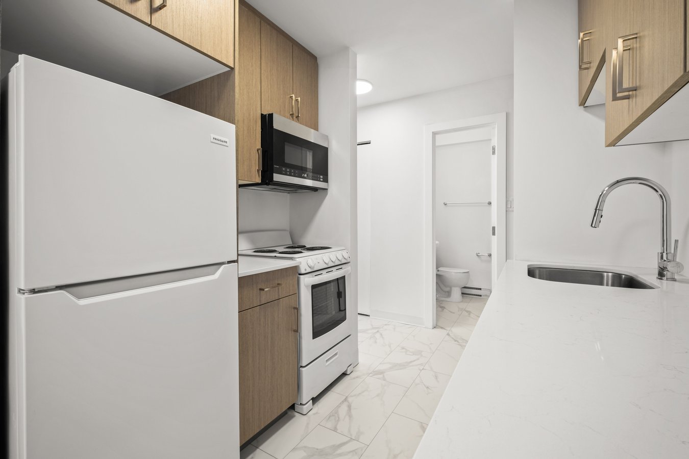 800 Beverley Street - Photo 8