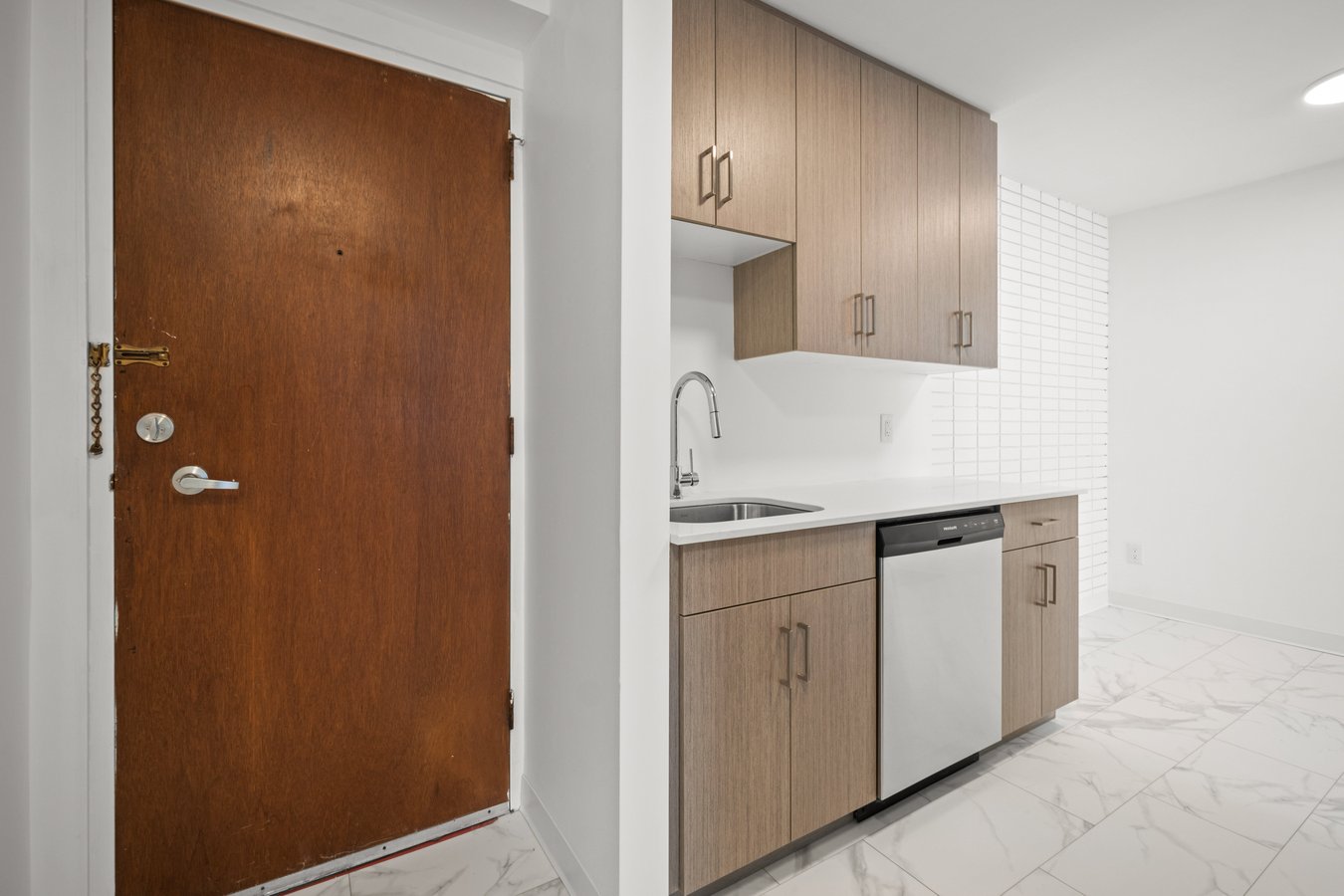 800 Beverley Street - Photo 5