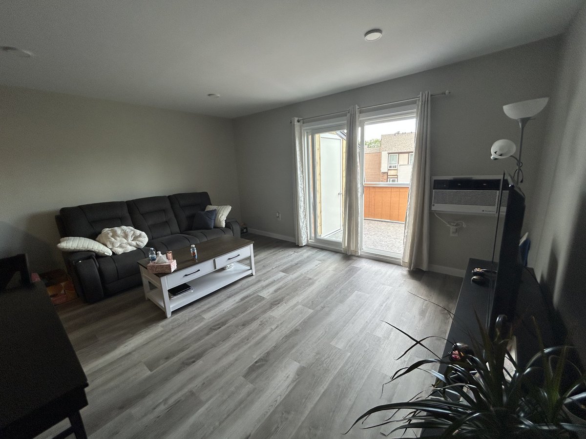 232 Fairlane Avenue - Photo 2