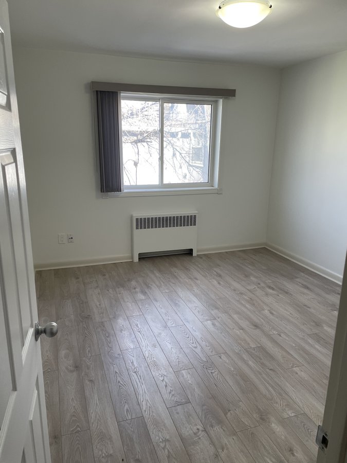 665 Corydon Avenue - Photo 5