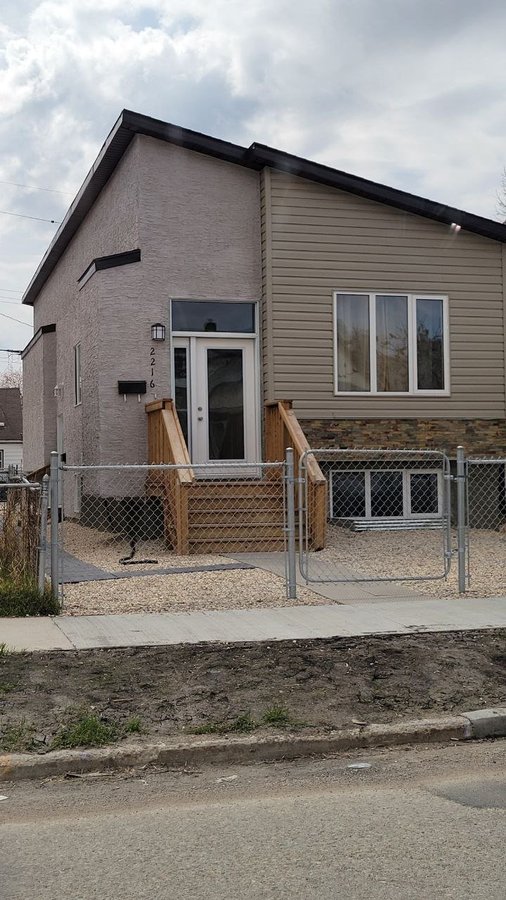 2216 Gallagher Avenue - Photo 1