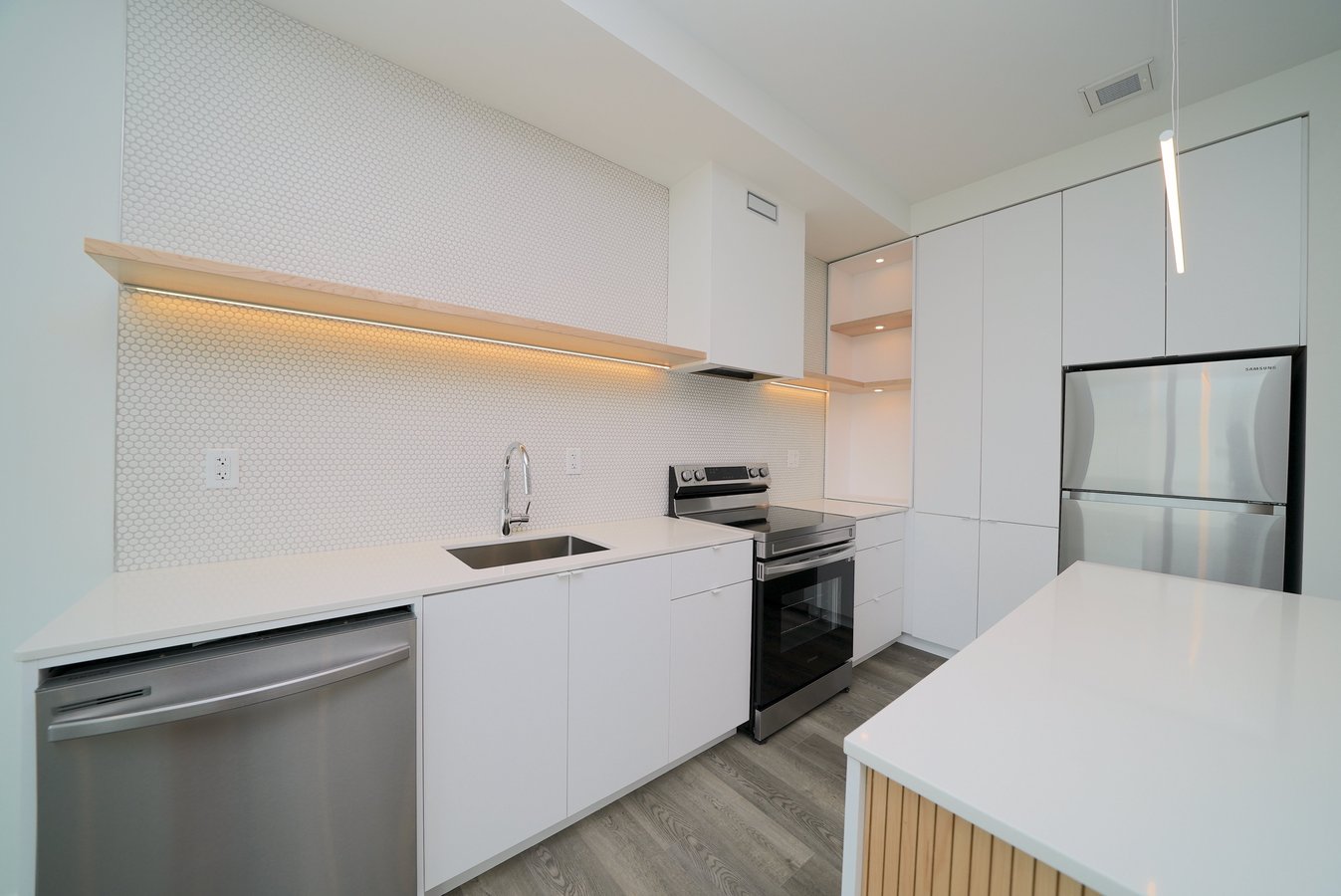175 Carlton Street - Photo 1