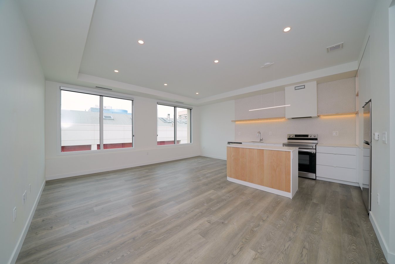 175 Carlton Street - Photo 3