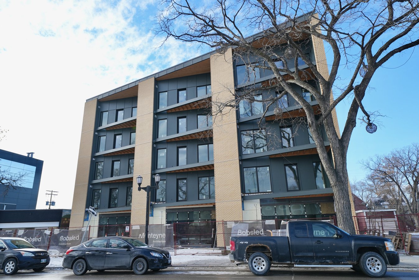 198 Sherbrook Street - Photo 6