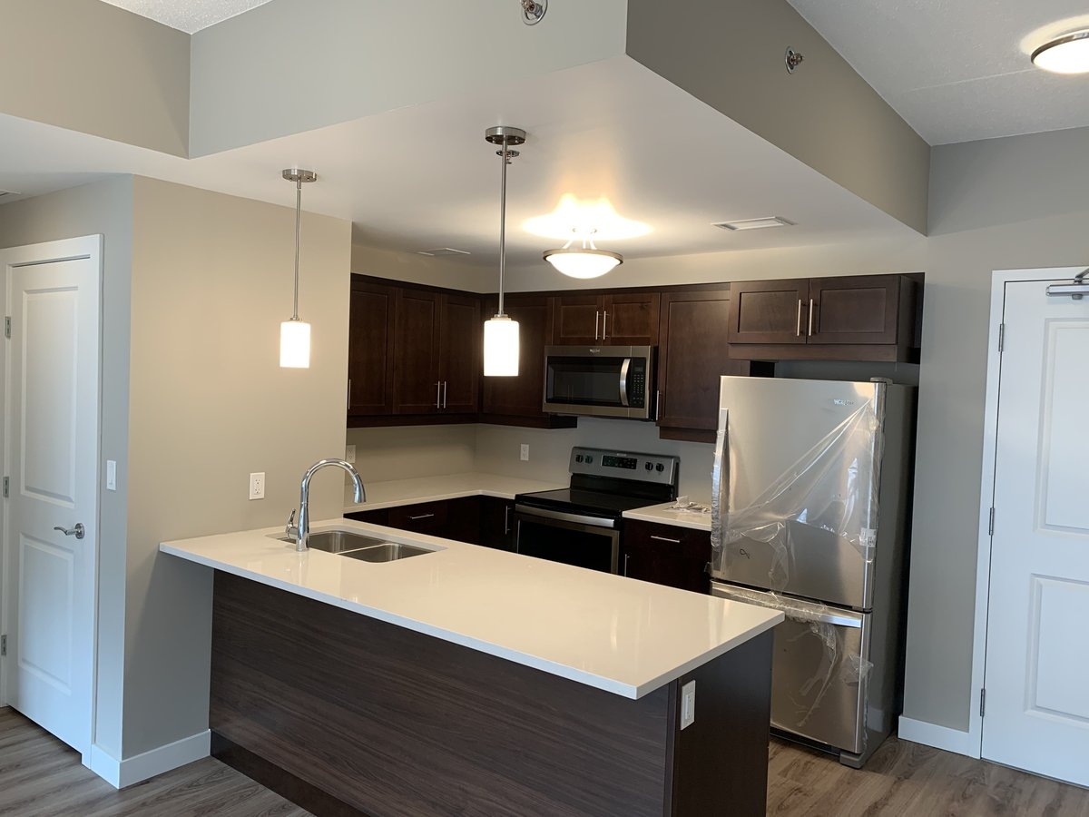 1255 Leila Avenue - Photo 2