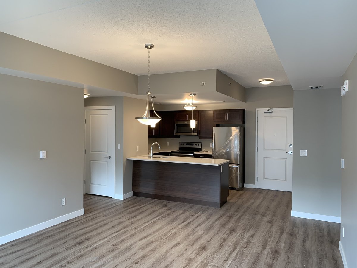 1255 Leila Avenue - Photo 3