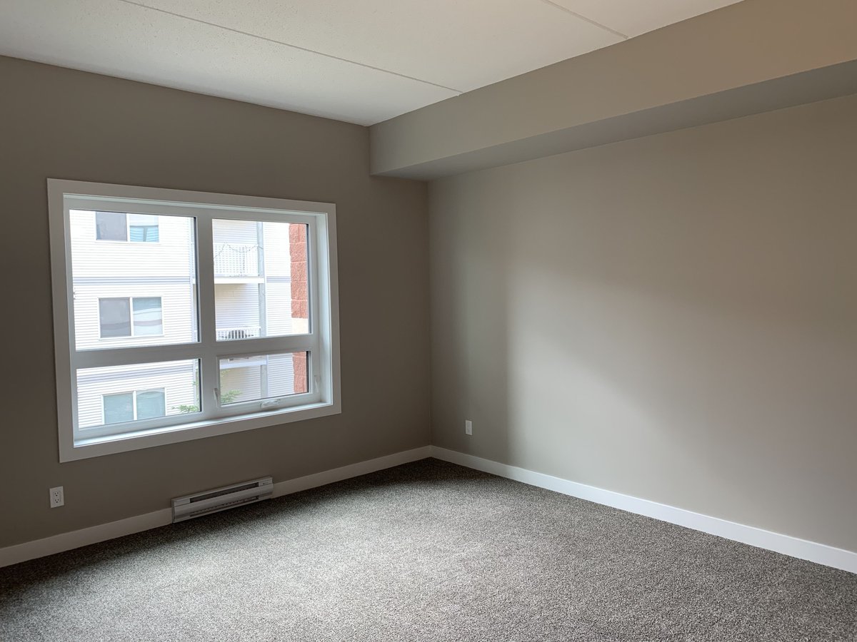 1255 Leila Avenue - Photo 4