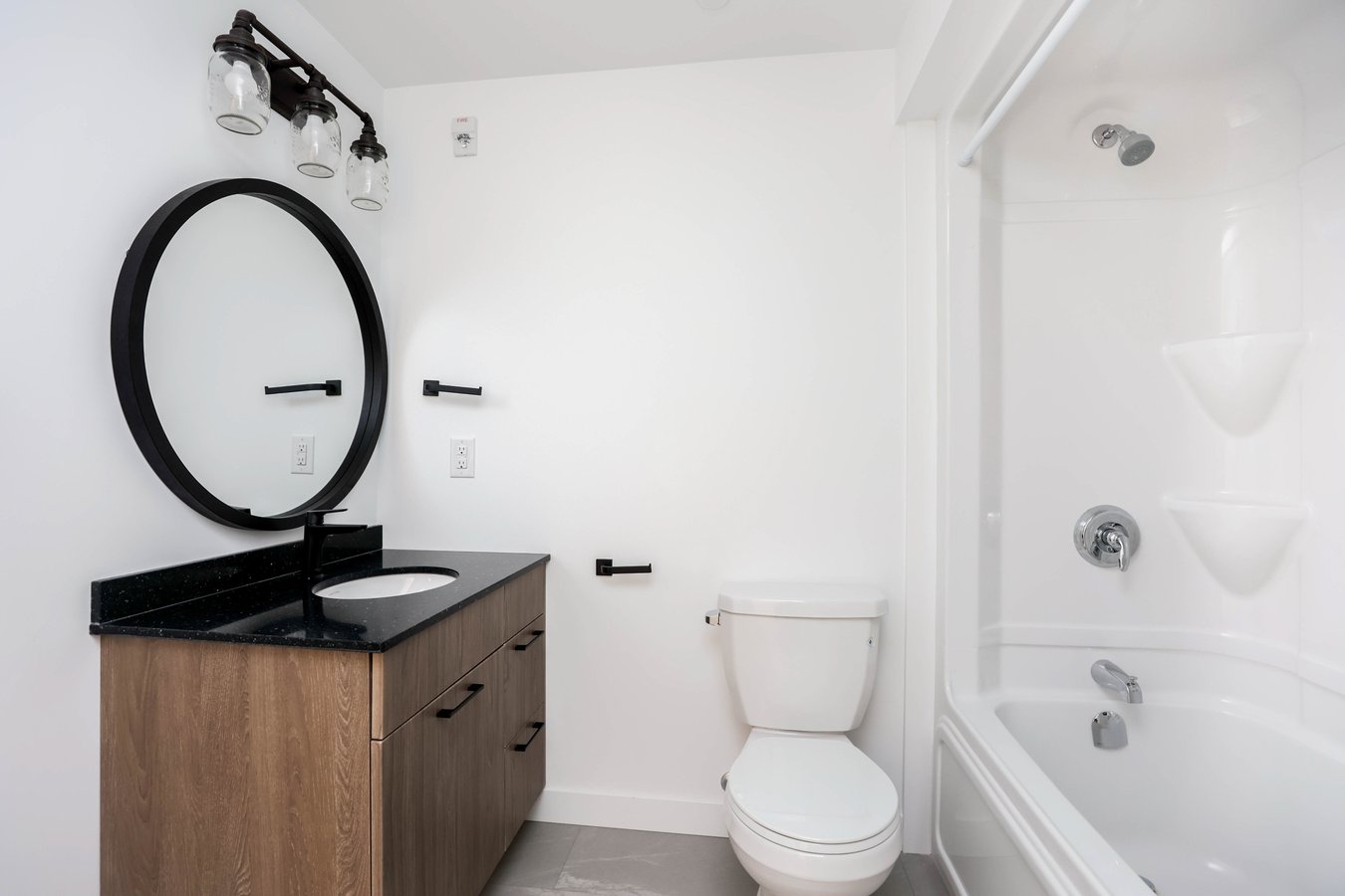 710 Westminster Avenue - Photo 26