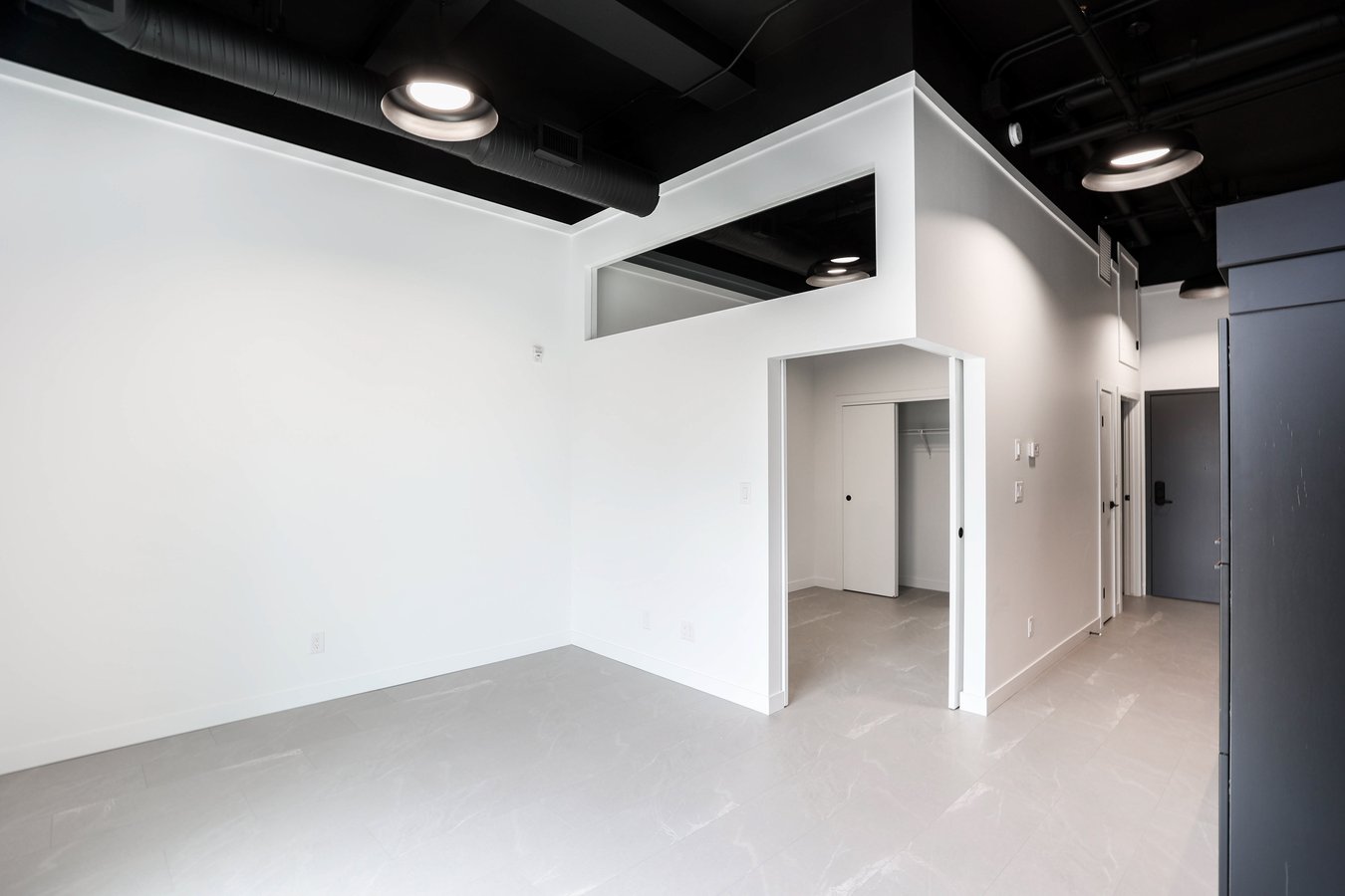 710 Westminster Avenue - Photo 16