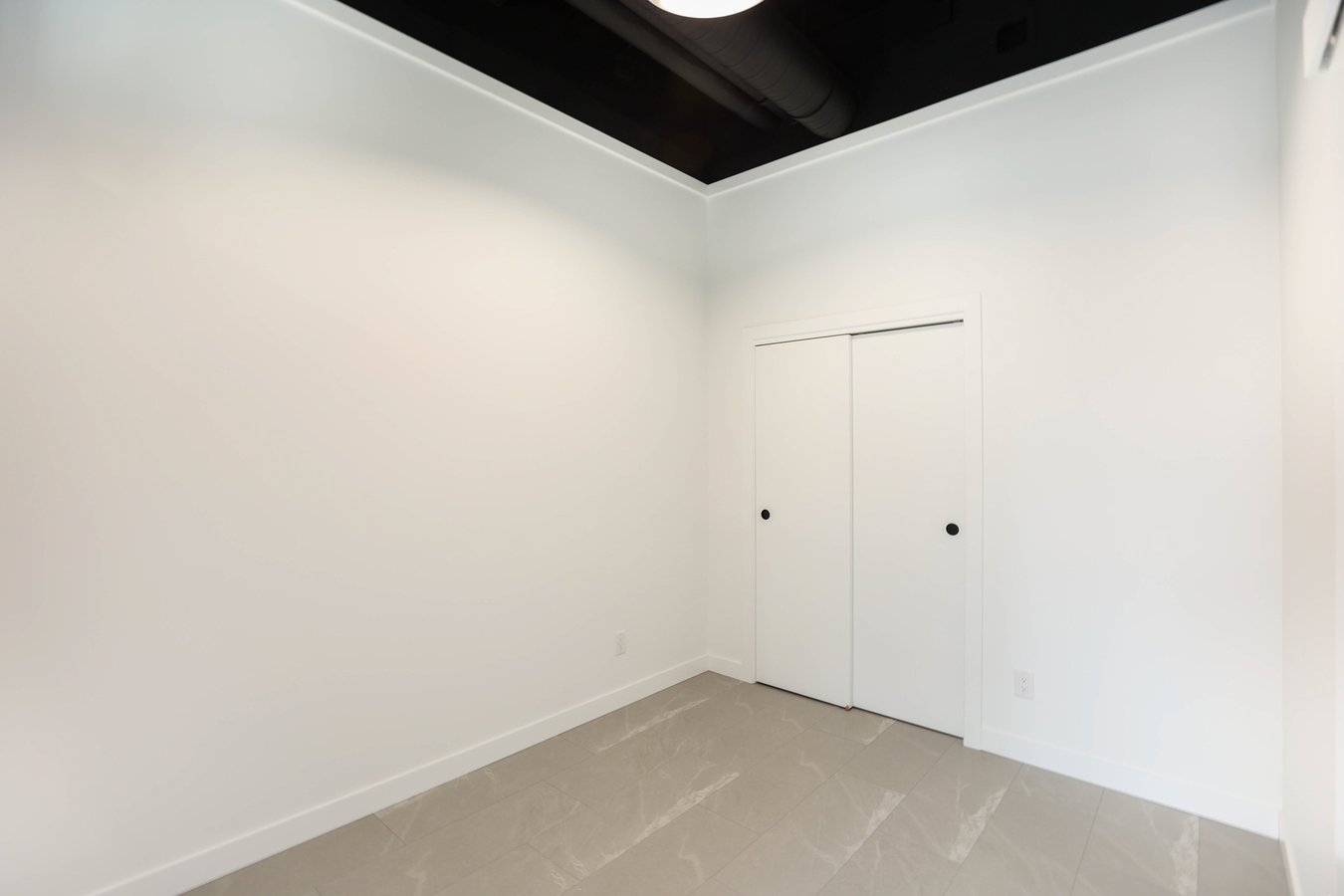 710 Westminster Avenue - Photo 22