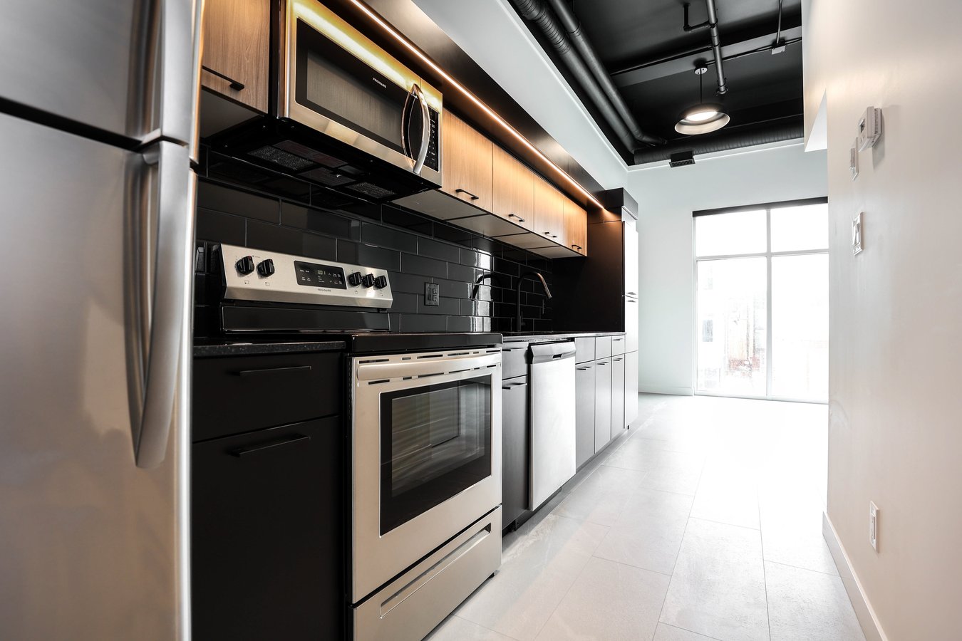 710 Westminster Avenue - Photo 10