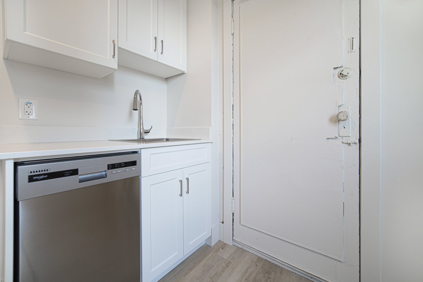 247 Young Street - Photo 10