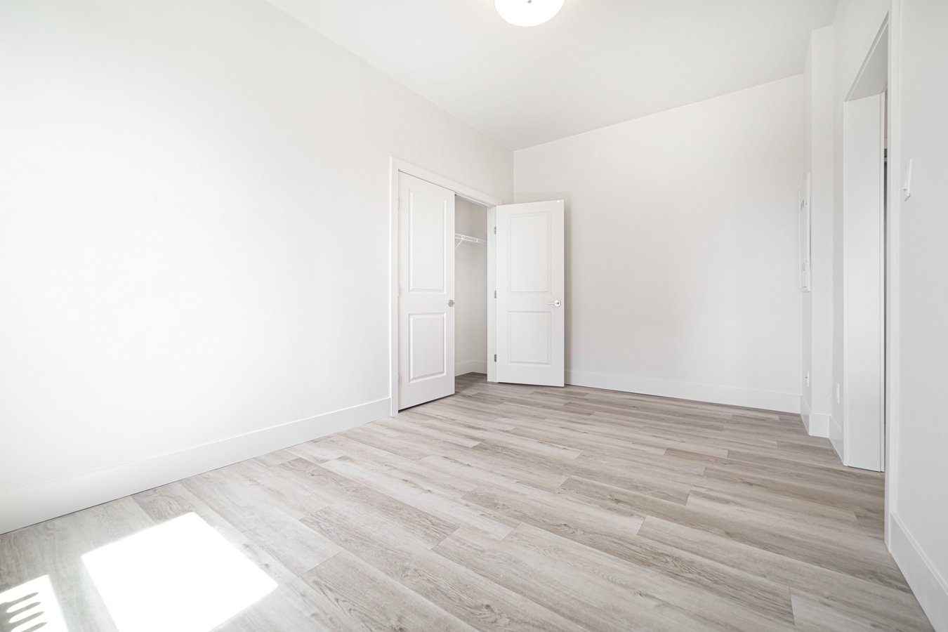 247 Young Street - Photo 15