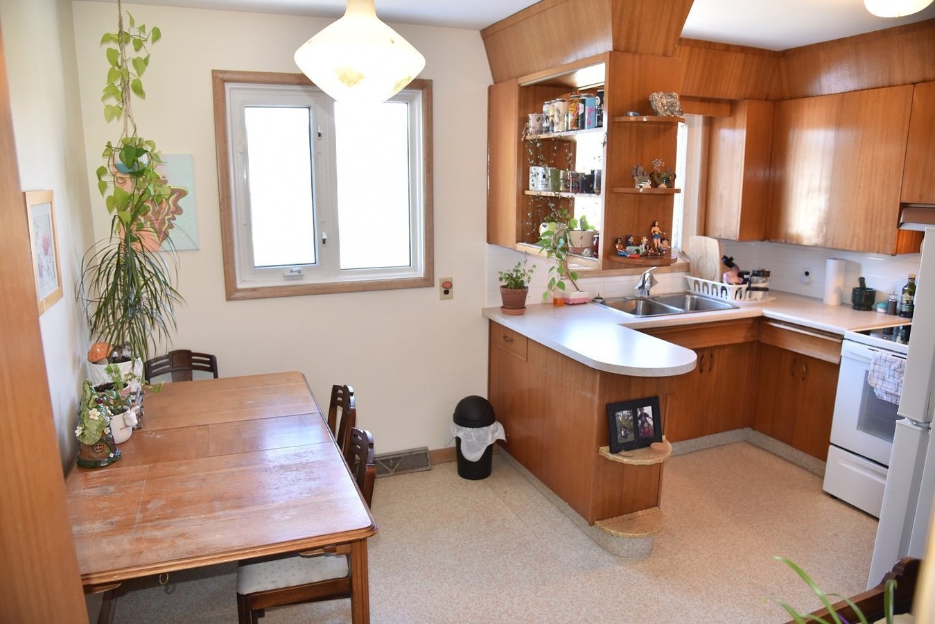 990 Palmerston Avenue - Photo 8