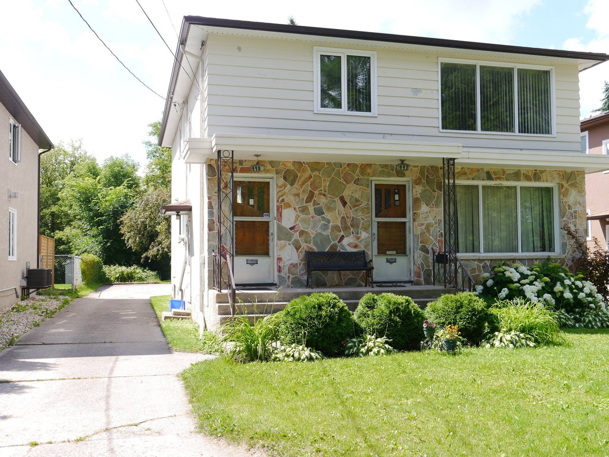990 Palmerston Avenue - Photo 1