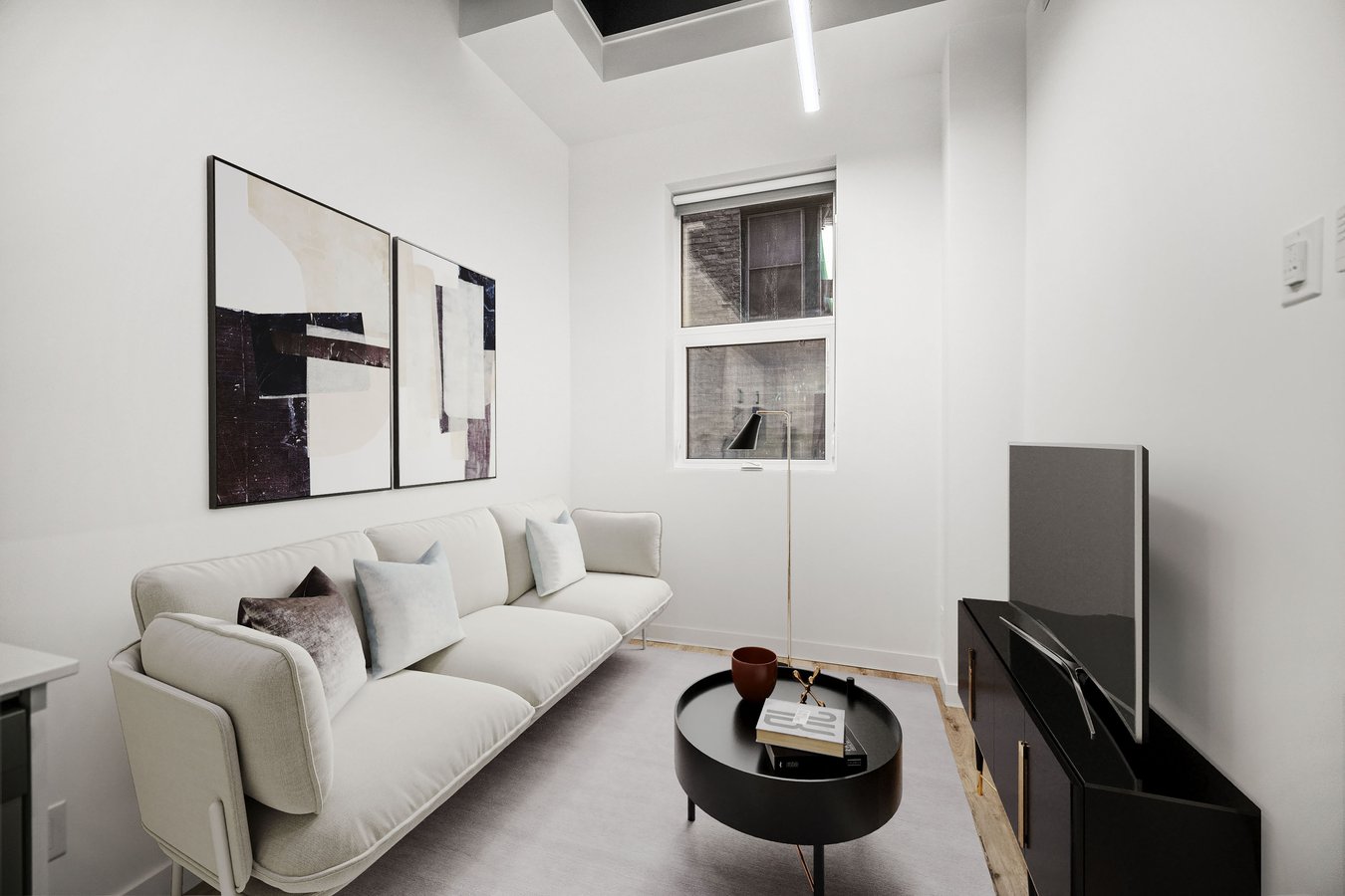 225 Vaughan Street - Photo 2