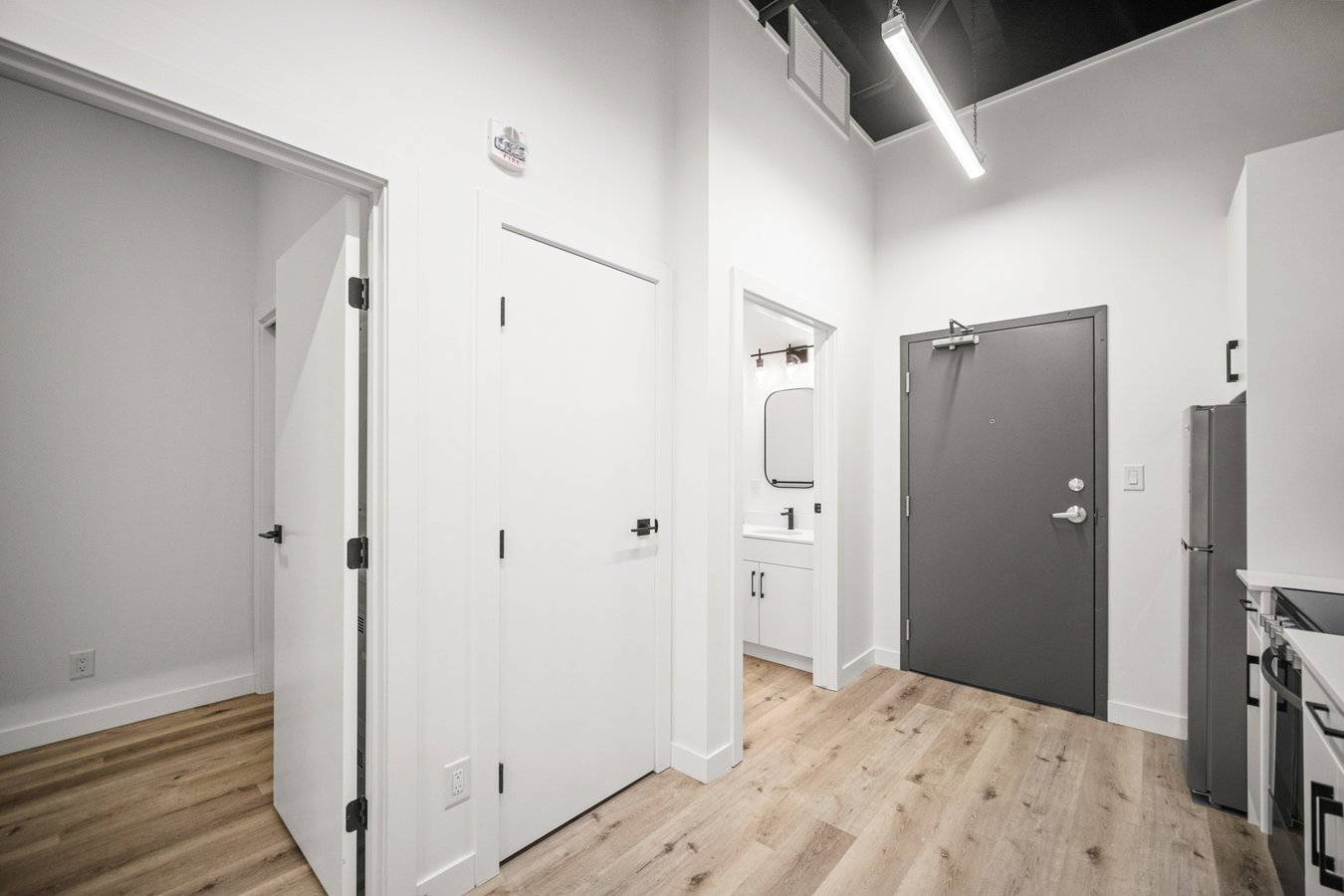 225 Vaughan Street - Photo 6
