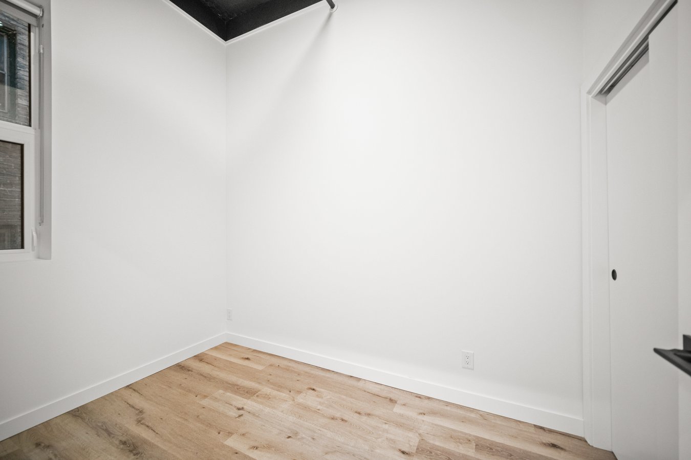 225 Vaughan Street - Photo 7