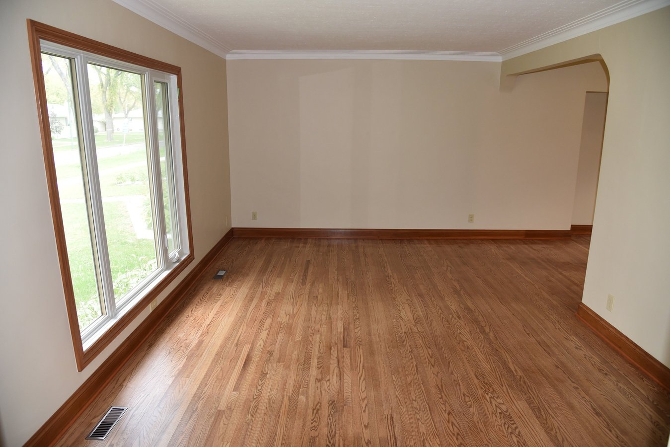 1192 Fleet Avenue - Photo 8