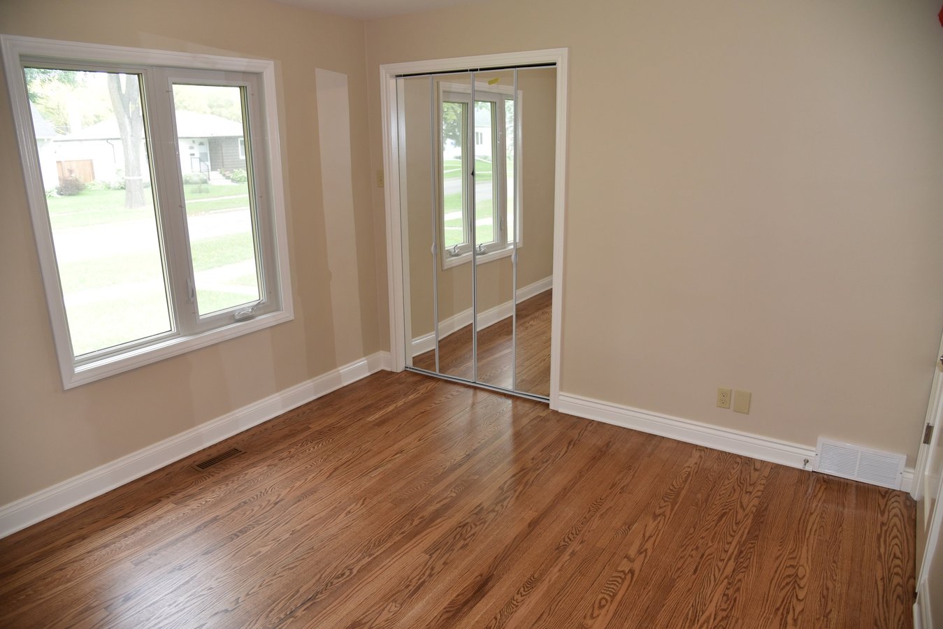 1192 Fleet Avenue - Photo 11