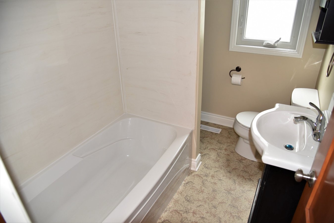 1192 Fleet Avenue - Photo 13
