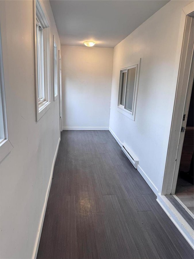268 Martin Avenue West - Photo 2