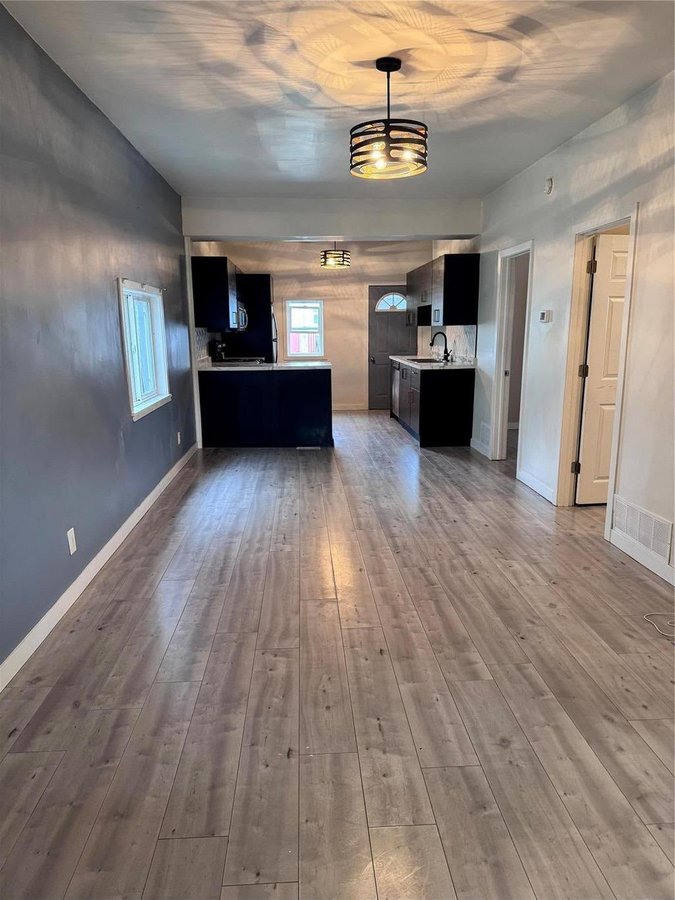 268 Martin Avenue West - Photo 6