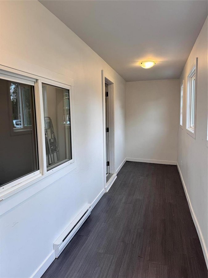 268 Martin Avenue West - Photo 3