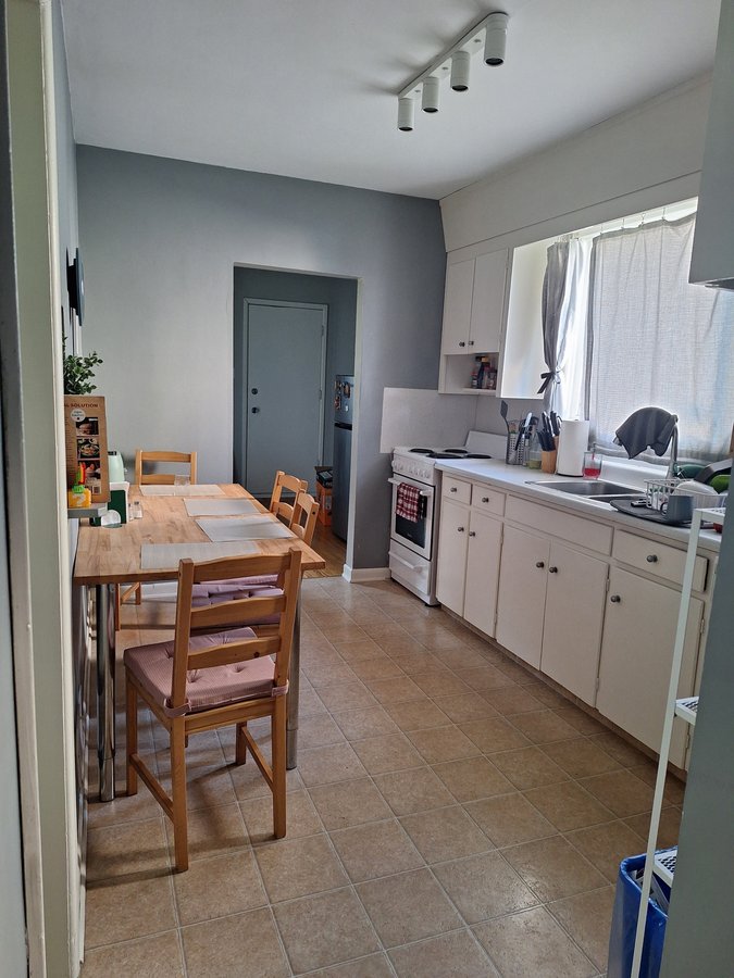725 Ebby Avenue - Photo 1