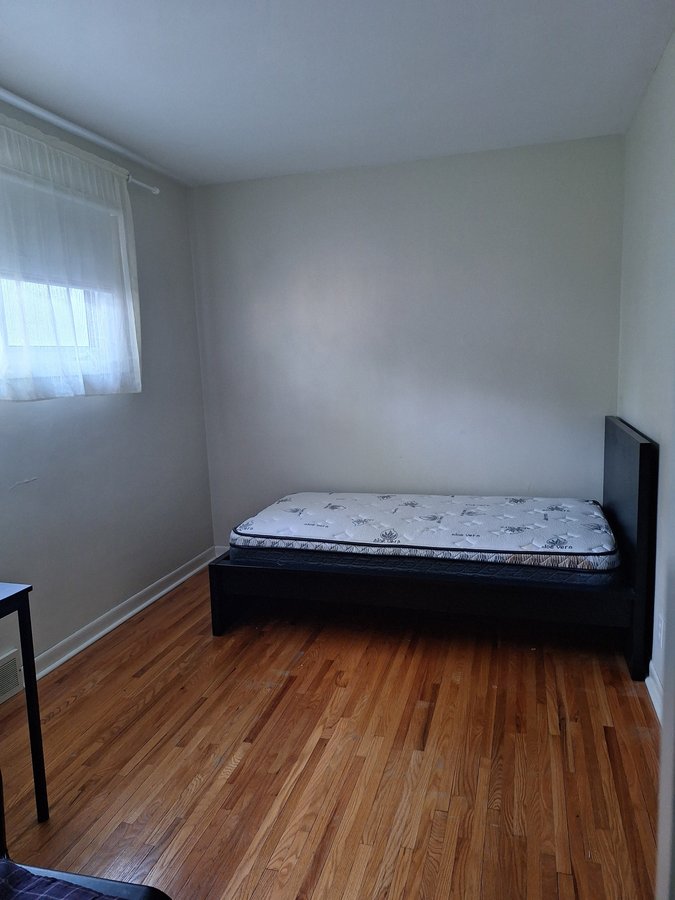 725 Ebby Avenue - Photo 2