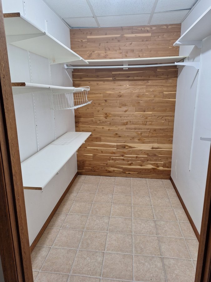 725 Ebby Avenue - Photo 4