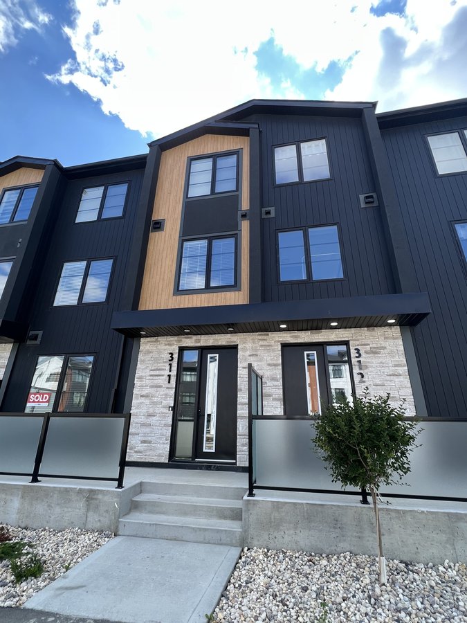290 Frontier Trail - Photo 1
