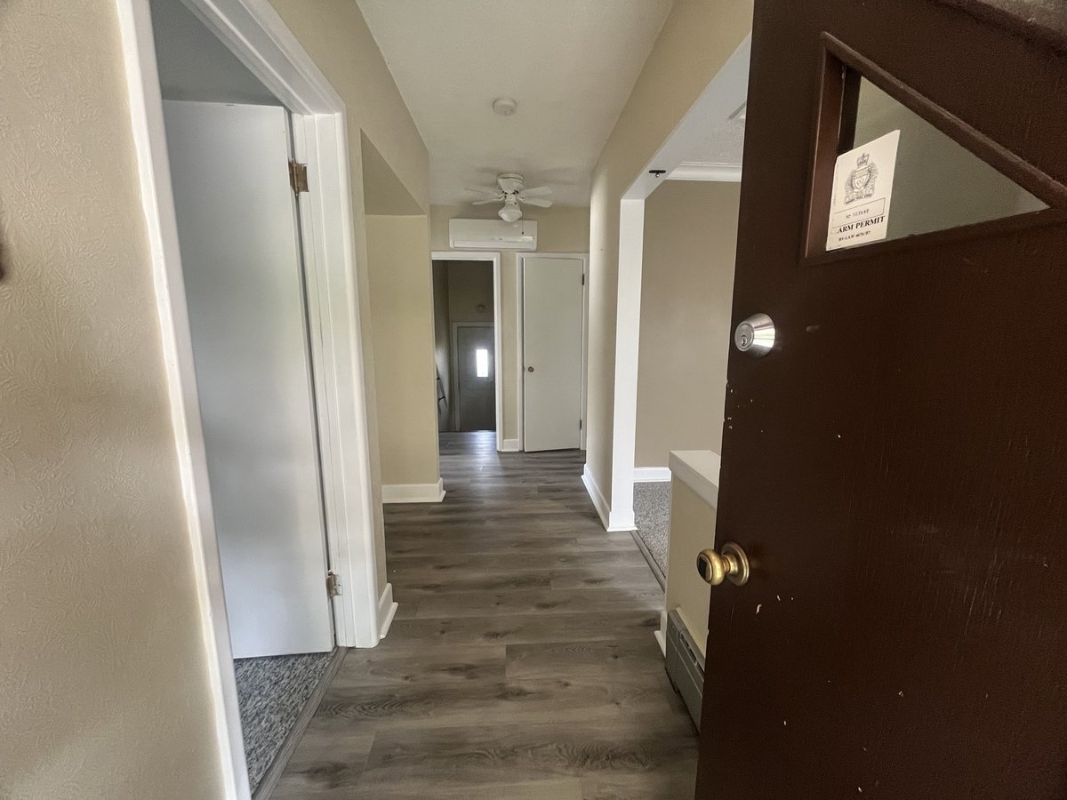 433 Regent Avenue West - Photo 3