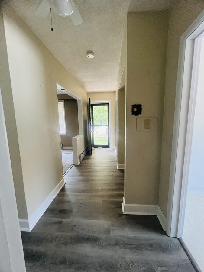 433 Regent Avenue West - Photo 9