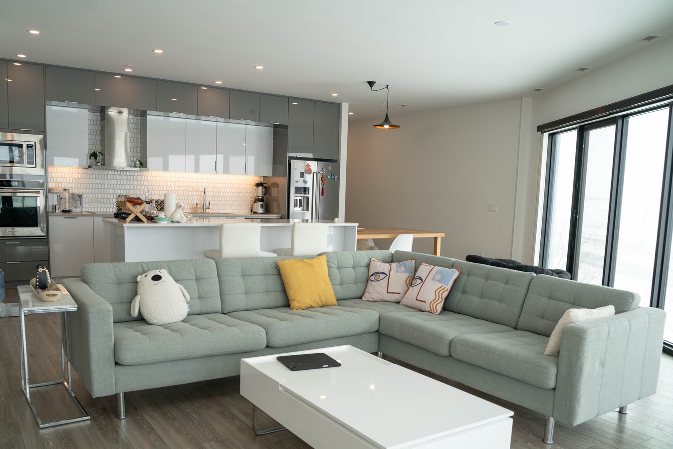 Rentals.ca Tuxedo Industrial Winnipeg Apartments, Condos and Houses For