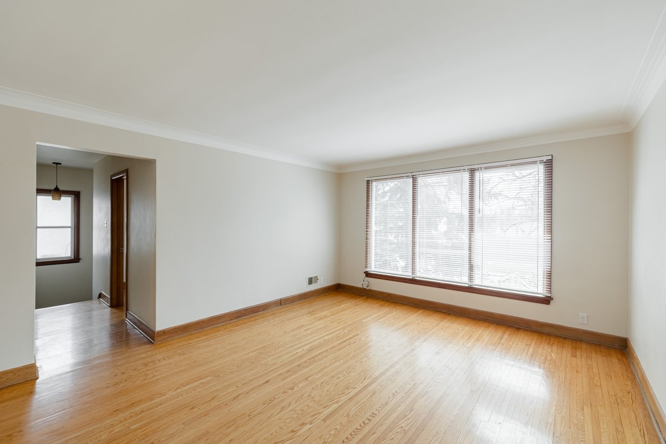 407 Semple Avenue - Photo 9