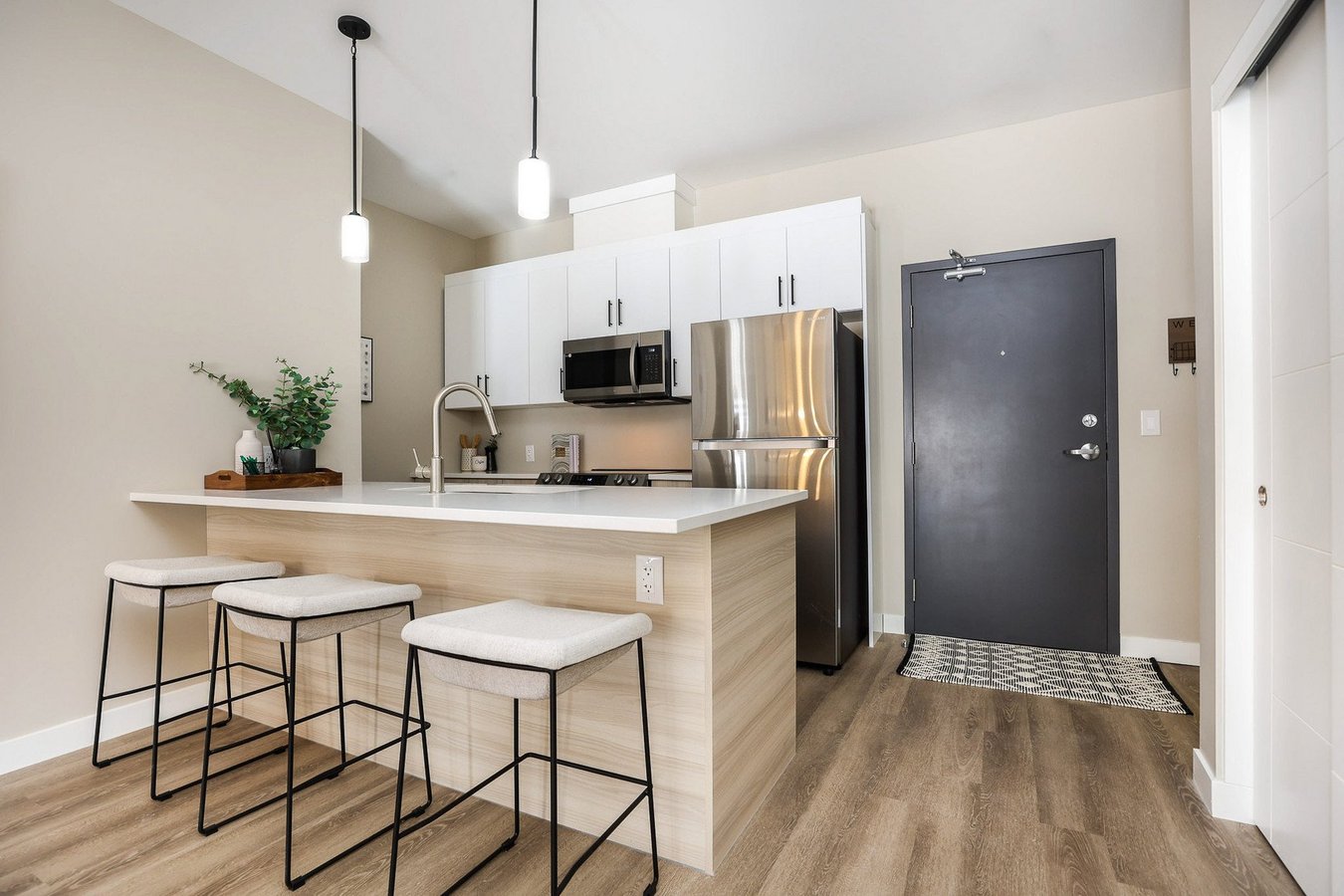 Rentals.ca West Kildonan Industrial Winnipeg Apartments, Condos and