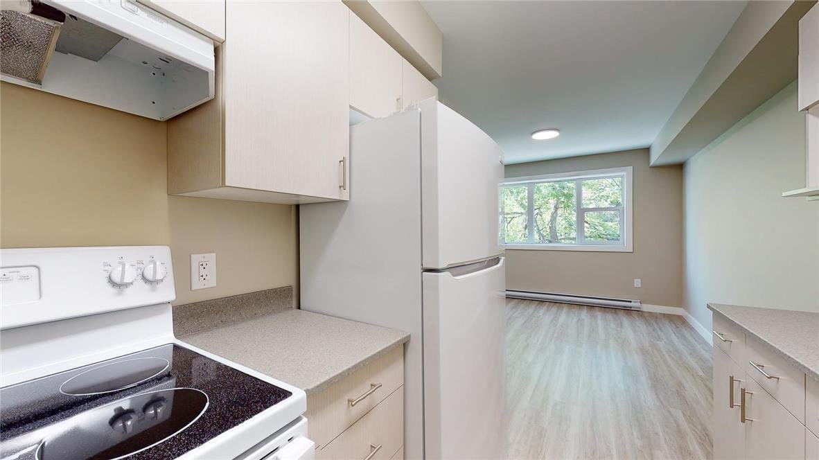 537 Ellice Avenue - Photo 6