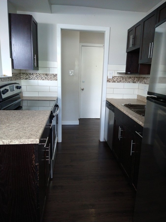 403 Saint Anne's Road - Photo 2