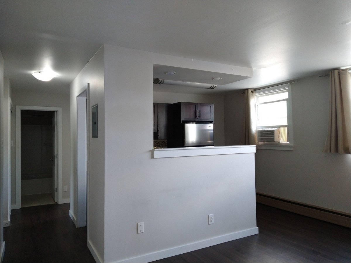403 Saint Anne's Road - Photo 4