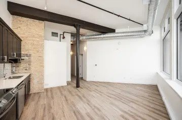 52 Albert Street - Photo 2