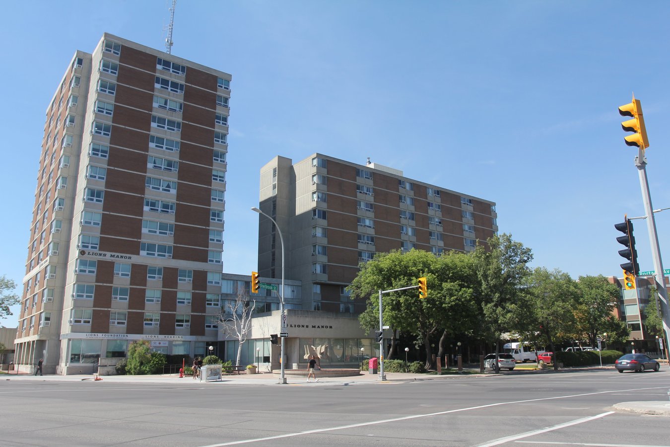 Winnipeg MB Bachelors and Rooms for Rent