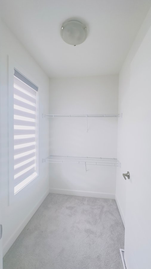 1602 Ravelston Avenue West - Photo 5