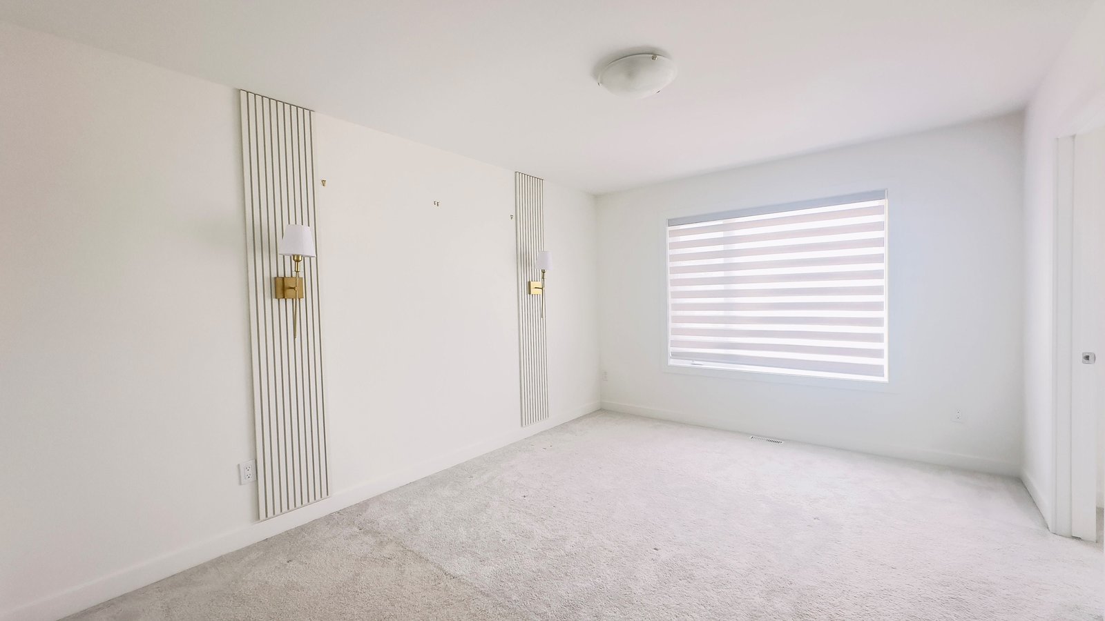 1602 Ravelston Avenue West - Photo 7