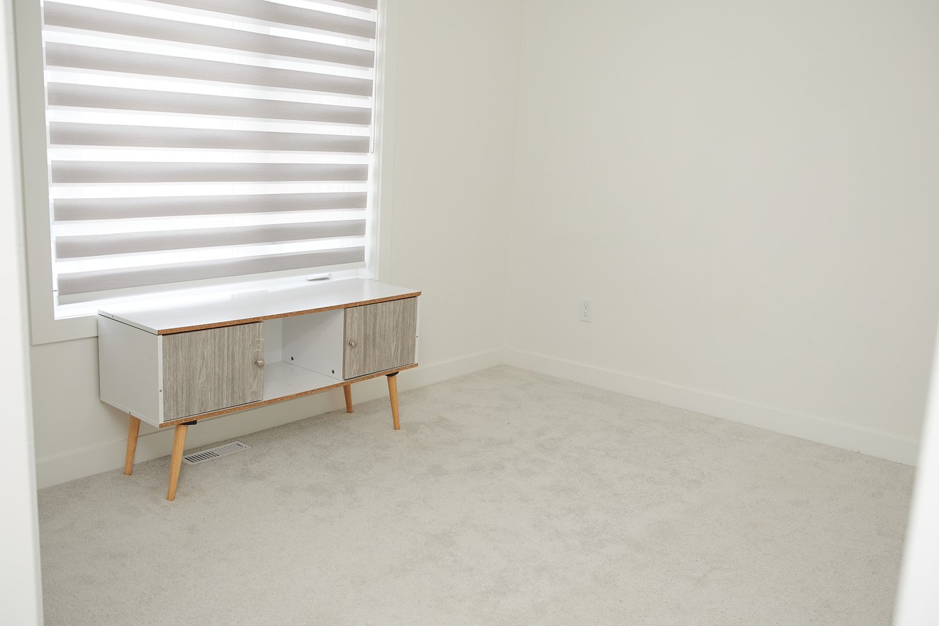 1602 Ravelston Avenue West - Photo 16