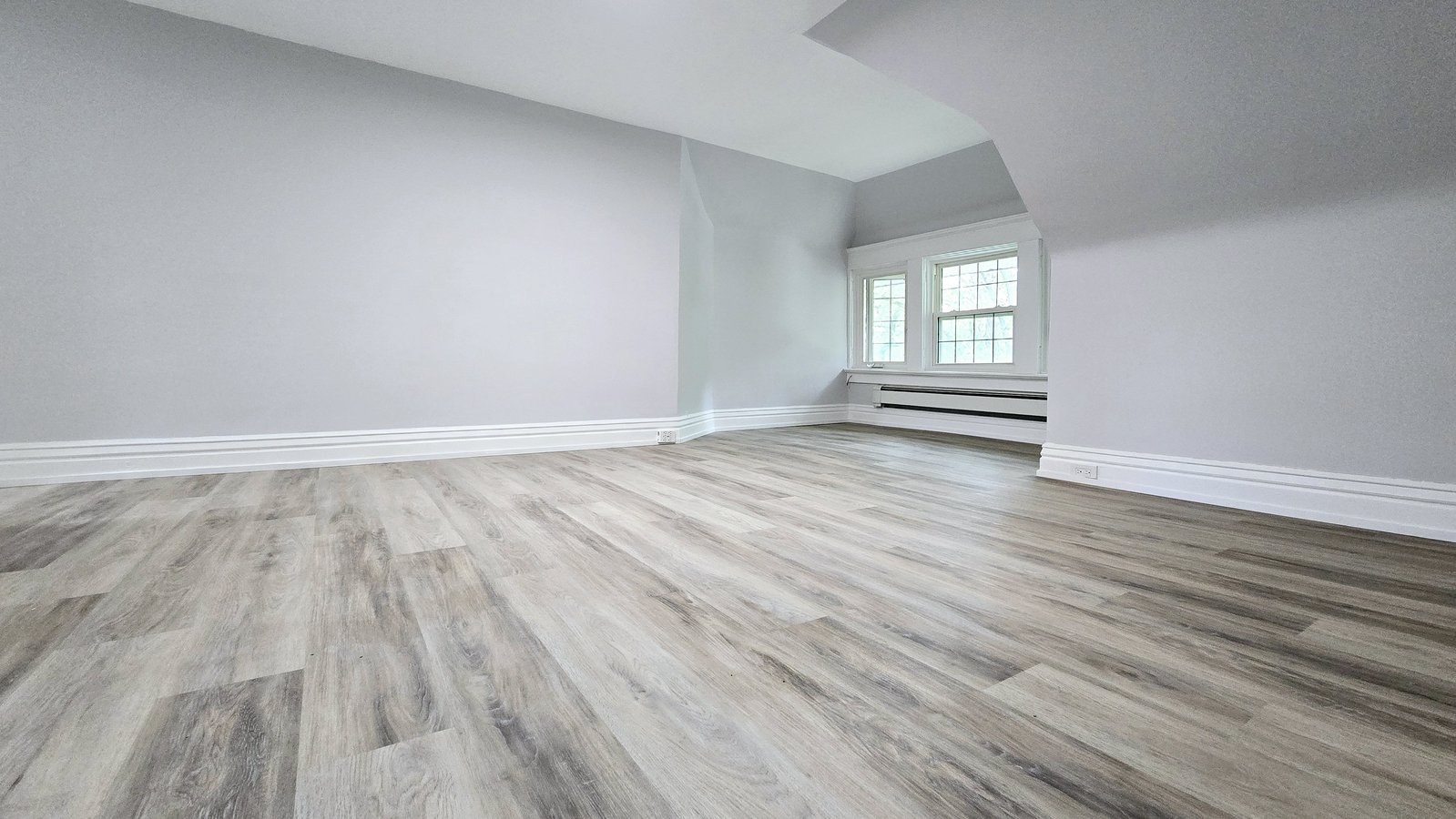 999 Grosvenor Avenue - Photo 8