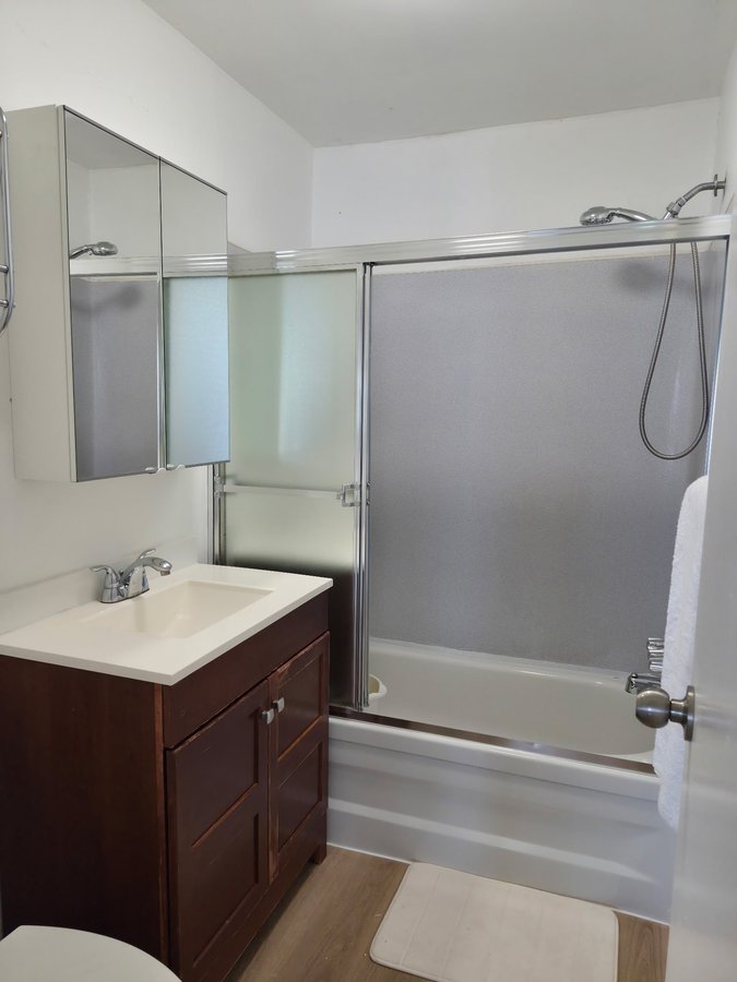 1935 William Avenue West - Photo 7