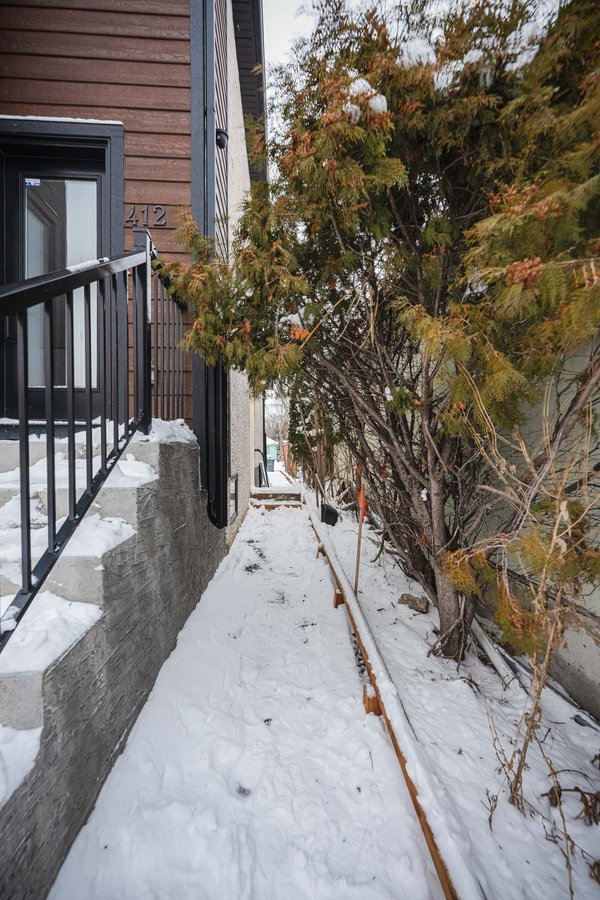 412A Ferry Road - Photo 2