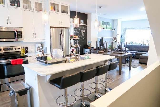 Scotland Avenue - Photo 1